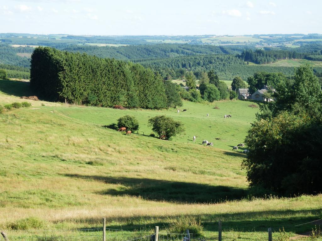 Holiday Home A Pas De Loup Ла Рош ан Арден Екстериор снимка